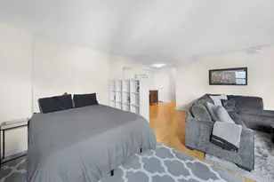 101 W 12th St, New York City, NY 10011 - Photo 3