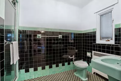 176-15 Croydon Road, New York City, NY 11432 - Photo 31