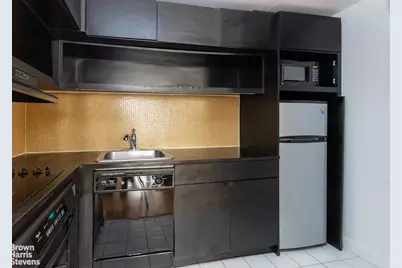 56 Pine Street #10G, New York City, NY 10005 - Photo 3