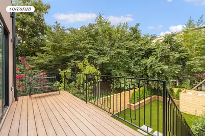 66 Downing Street, New York City, NY 11238 - Photo 5