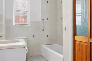 577 E 94th St, New York City, NY 11236 - Photo 9