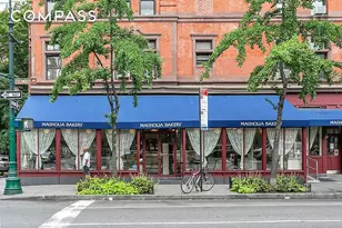 140 W 69th St, New York City, NY 10023 - Photo 11