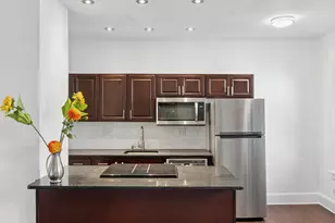 345 Montgomery St, New York City, NY 11225 - Photo 3