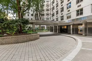 70 E 10th St, New York City, NY 10003 - Photo 9