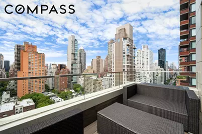 301 E 61st Street #17A, New York City, NY 10065 - Photo 11