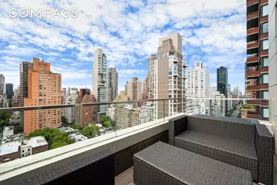 301 E 61st Street #17A, New York City, NY 10065 - Photo 11