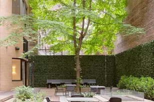 234 E 46th St, New York City, NY 10017 - Photo 13