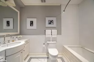 775 Park Ave, New York City, NY 10021 - Photo 17