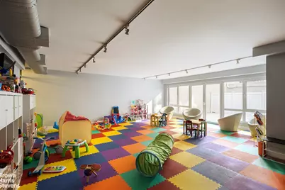 214 N 11th Street #3V, Brooklyn, NY 11211 - Photo 3