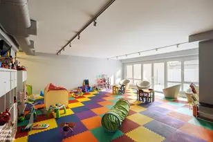 214 N 11th St, Brooklyn, NY 11211 - Photo 3