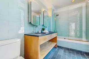 310 W 52nd St, New York City, NY 10019 - Photo 5