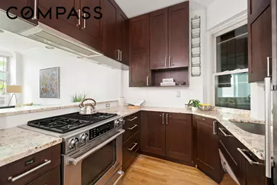 323 W 43rd Street #1R, New York City, NY 10036 - Photo 3