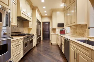 11 E 74th St, New York City, NY 10021 - Photo 11