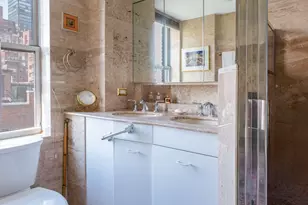 439 E 51st St, New York City, NY 10022 - Photo 9