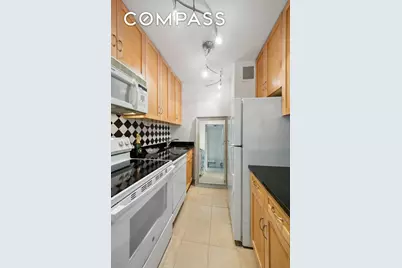 300 E 54th Street #15C, New York City, NY 10022 - Photo 5