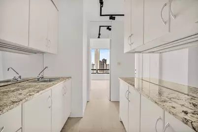 870 United Nations Plaza #28A, New York City, NY 10017 - Photo 9