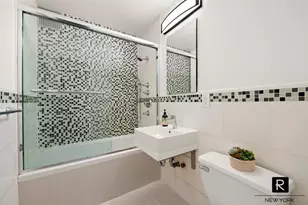 2 Charlton St, New York City, NY 10014 - Photo 5