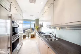 151 E 58th St, New York City, NY 10022 - Photo 13