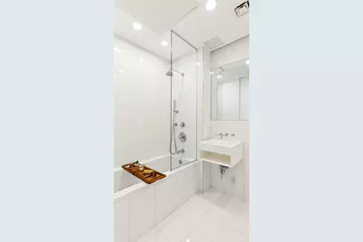 310 W 114th Street #3, New York City, NY 10026 - Photo 7