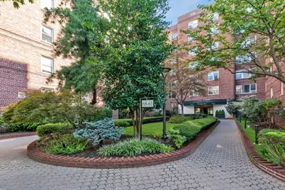 68-61 Yellowstone Boulevard #519, New York City, NY 11375 - Photo 1