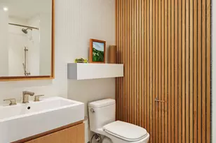 21-30 44th Dr, New York City, NY 11101 - Photo 9