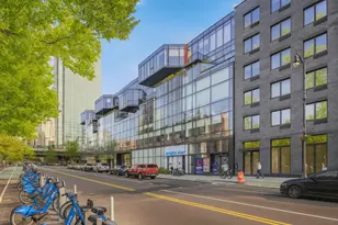 21-30 44th Dr, New York City, NY 11101 - Photo 21