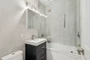 376 West St, New York City, NY 10014 - Photo 11