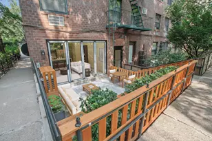 376 West St, New York City, NY 10014 - Photo 9