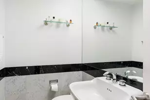 150 W 56th St, New York City, NY 10019 - Photo 9