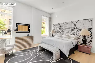 7 Gramercy Park W, New York City, NY 10003 - Photo 9