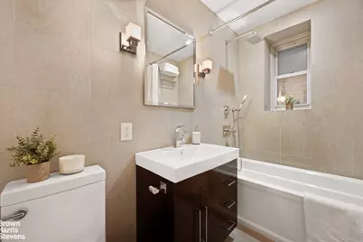 135 E 39th Street #1CD, New York City, NY 10016 - Photo 7
