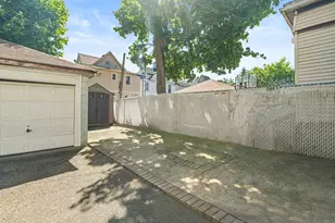 1631 New York Ave, New York City, NY 11210 - Photo 13