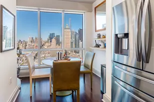 350 W 42nd St, New York City, NY 10036 - Photo 5