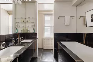 50 King St, New York City, NY 10014 - Photo 9