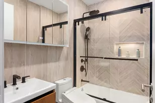 90 Herbert St, New York City, NY 11222 - Photo 5