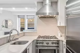 64 E 94th St, New York City, NY 10128 - Photo 5