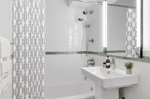 411 E 53rd St, New York City, NY 10022 - Photo 11