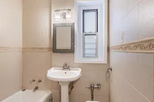 75-40 Austin St, New York City, NY 11375 - Photo 9