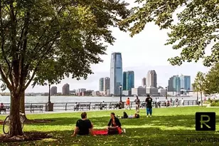 212 Warren St, New York City, NY 10282 - Photo 19