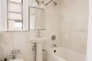 333 E 43rd St, New York City, NY 10017 - Photo 7