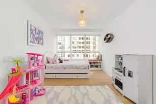 146 W 57th St, New York City, NY 10019 - Photo 11