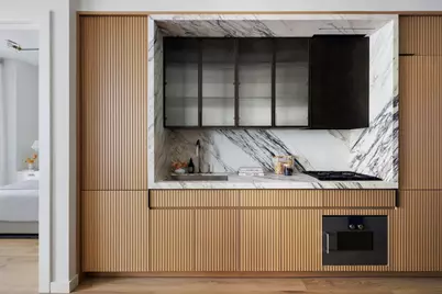 135 E 47th Street #5A, New York City, NY 10017 - Photo 3