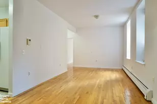 371 W 117th St, New York City, NY 10026 - Photo 3