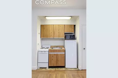 325 W 45th Street #108, New York City, NY 10036 - Photo 3