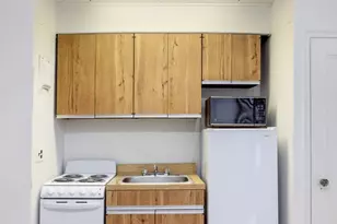 325 W 45th St, New York City, NY 10036 - Photo 3