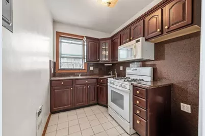 309 Parkville Avenue, New York City, NY 11230 - Photo 9