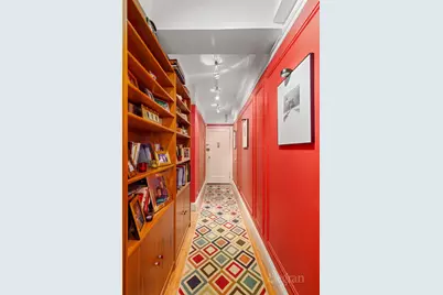 325 W 45th Street #319, New York City, NY 10036 - Photo 5