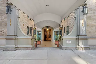 325 W 45th Street #319, New York City, NY 10036 - Photo 9