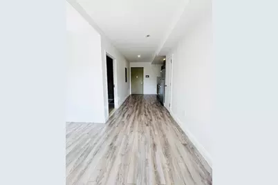 28-20 Astoria Boulevard #404, New York City, NY 11102 - Photo 17