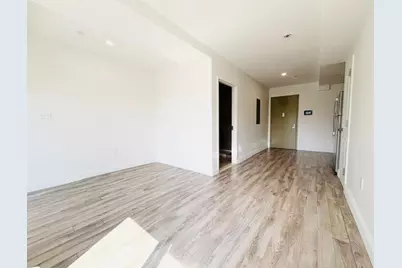 28-20 Astoria Boulevard #404, New York City, NY 11102 - Photo 13